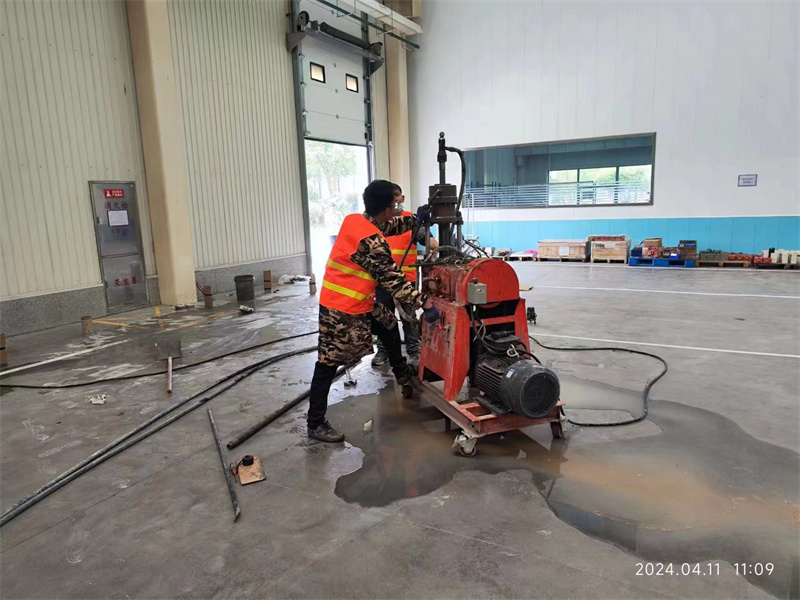 富平厂房地面下沉塌陷注浆加固施工